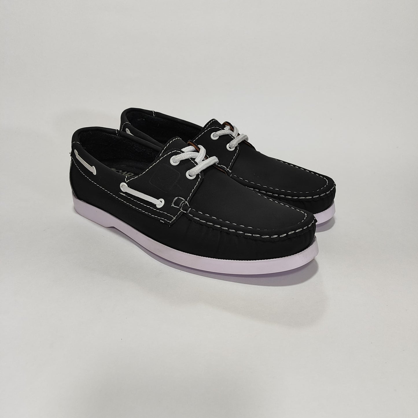 apache 222 negro x blanco basecuero Carazzi23