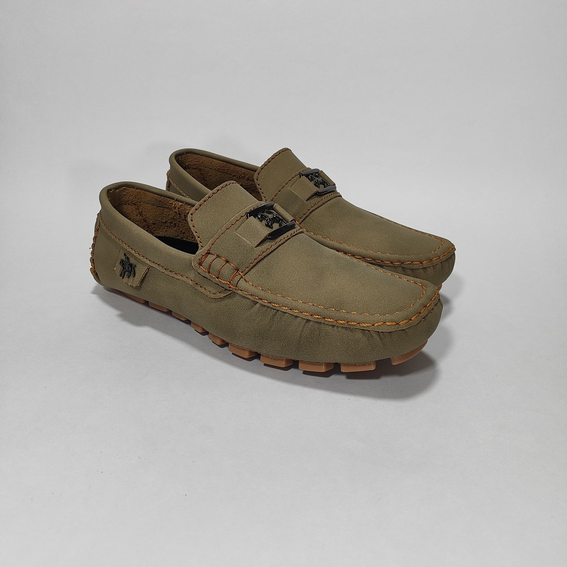 mocasin 214c aplique arena basecuero Carazzi23
