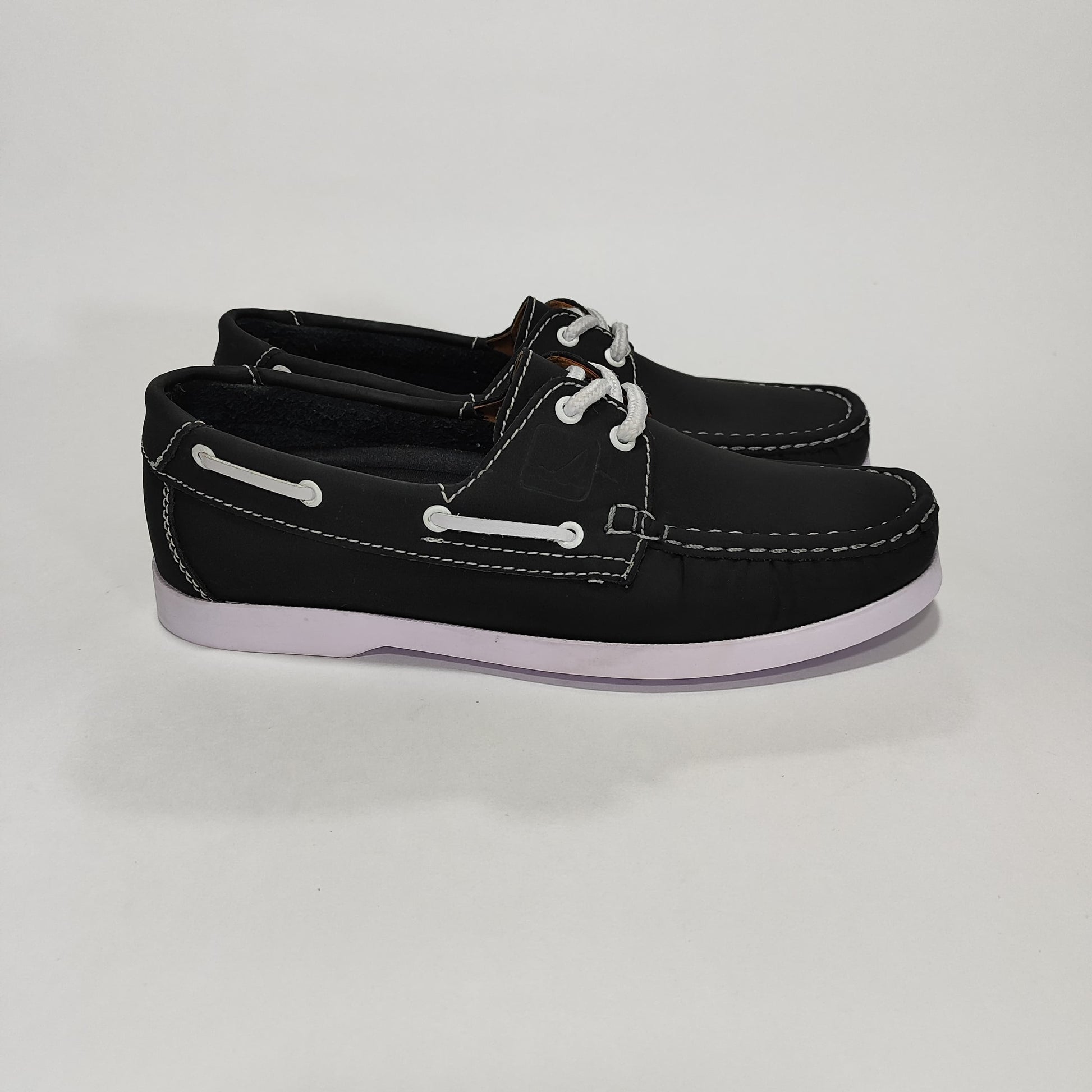 apache 222 negro x blanco basecuero Carazzi23