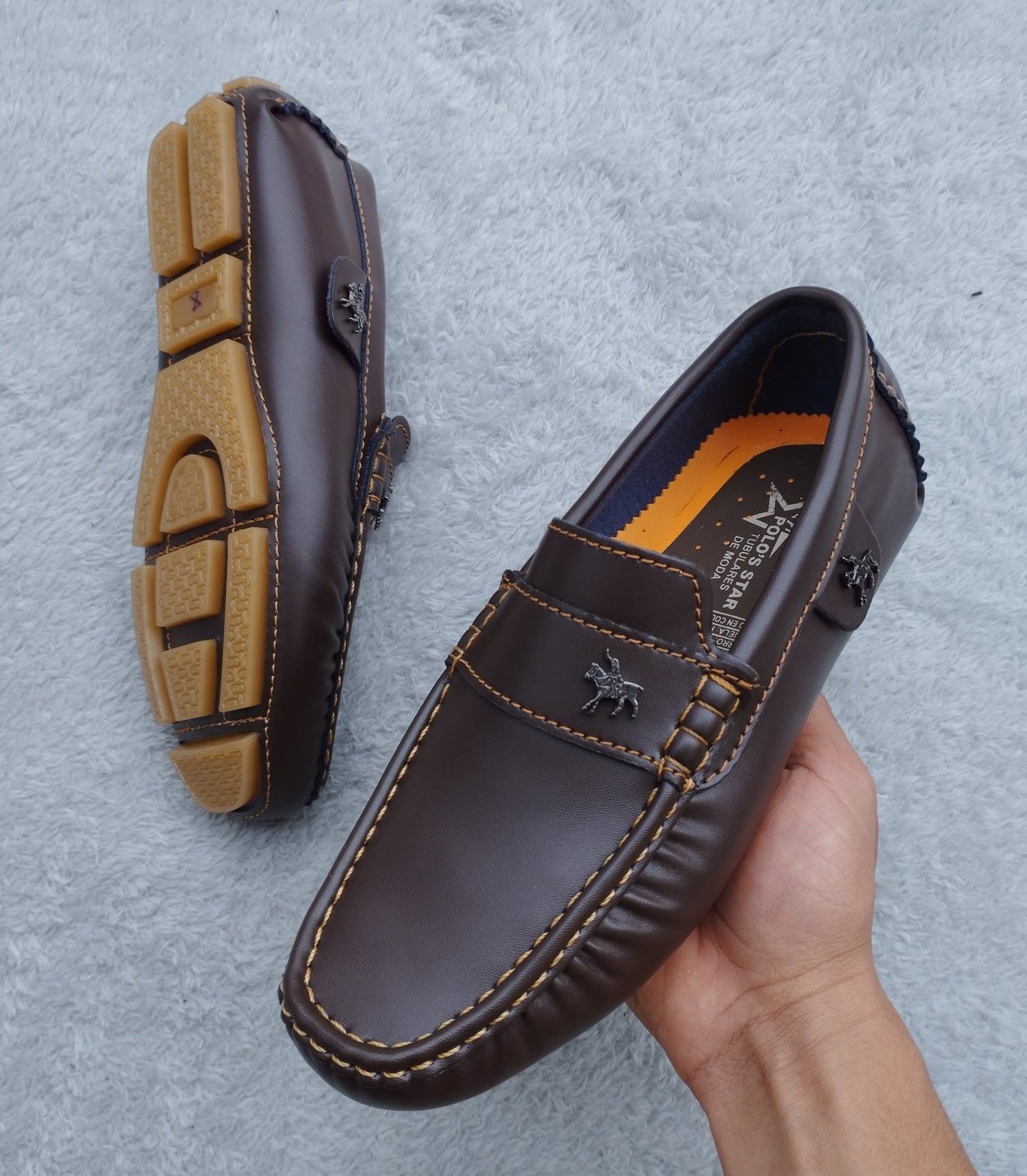 mocasin 213 cafe brillante aplique basecuero Carazzi23